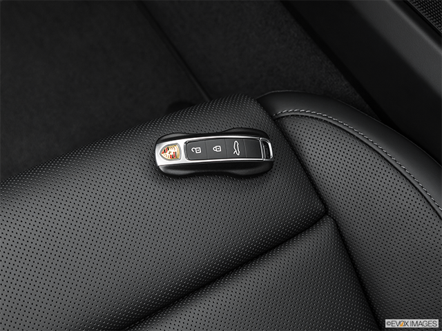 2022 Porsche 911 | Key fob on driver’s seat