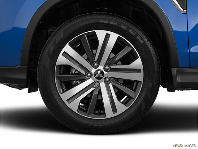 2023 Mitsubishi RVR | Front Drivers side wheel at profile