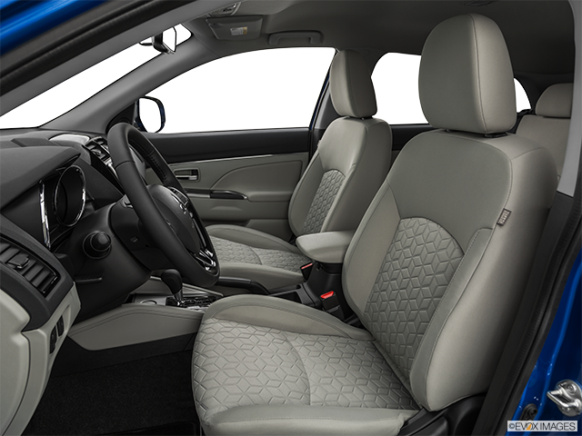 2023 Mitsubishi RVR | Front seats from Drivers Side
