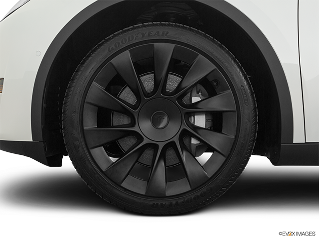 2021 Tesla Model Y | Front Drivers side wheel at profile