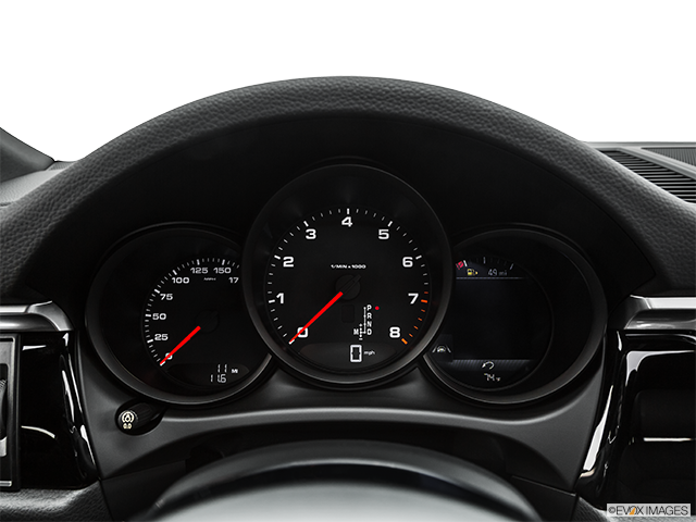 2024 Porsche Macan | Speedometer/tachometer