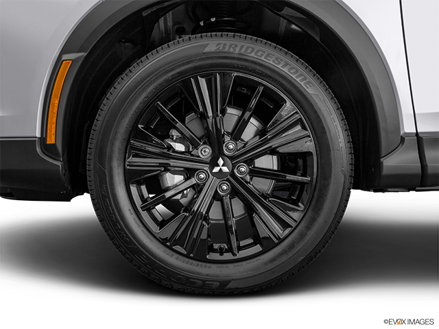 2023 Mitsubishi Eclipse Cross | Front Drivers side wheel at profile