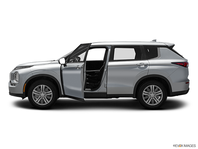 2024 Mitsubishi Outlander | Driver's side profile with drivers side door open