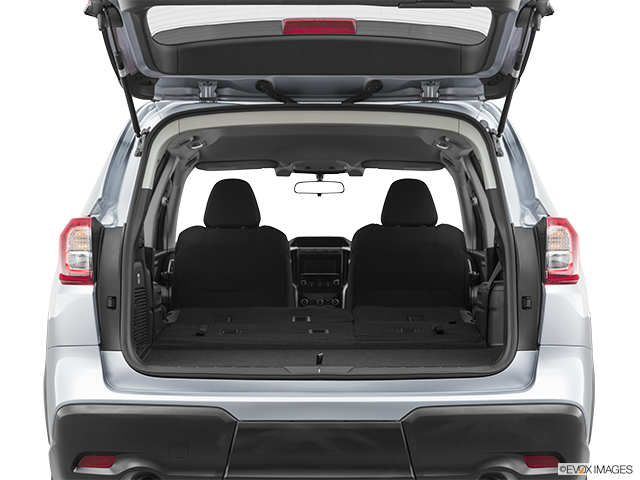 2022 Subaru Ascent | Hatchback & SUV rear angle