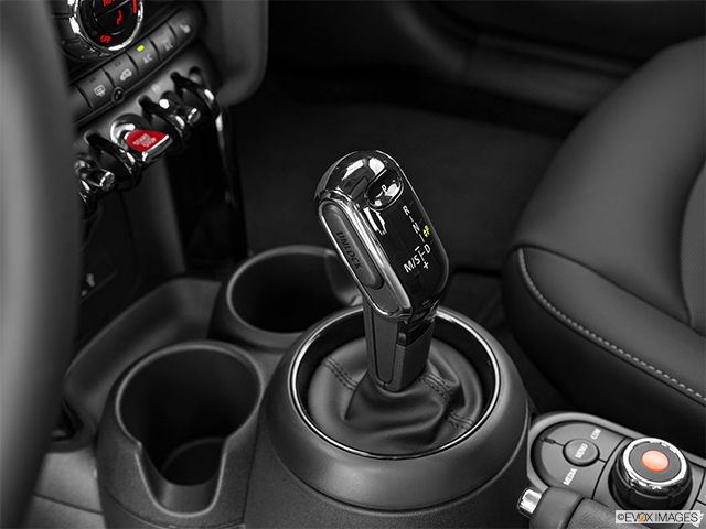 2024 MINI 5 Porte | Gear shifter/center console