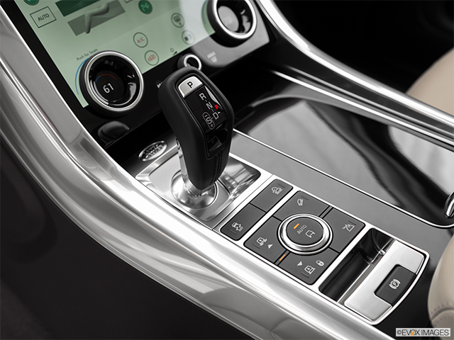 2021 Land Rover Range Rover Sport | Gear shifter/center console