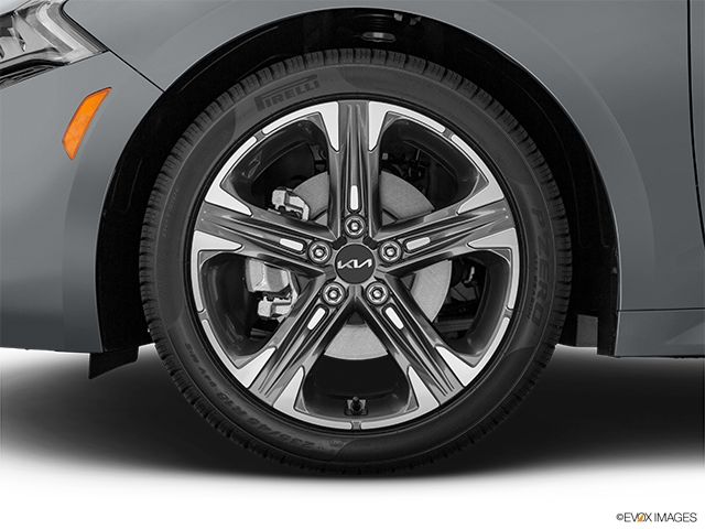 2022 Kia K5 | Front Drivers side wheel at profile