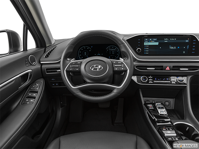 2022 Hyundai Sonata | Steering wheel/Center Console