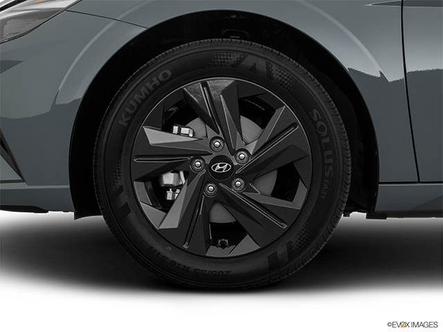 2022 Hyundai Elantra: Price, Review, Photos and Specs - Read This ...
