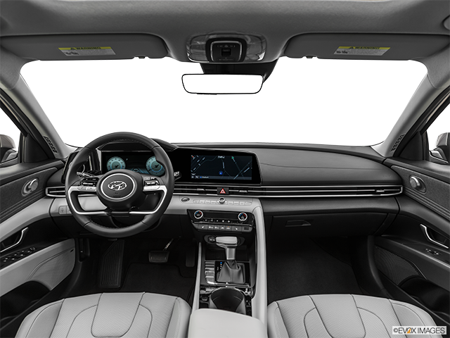 2022 Hyundai Elantra | Centered wide dash shot
