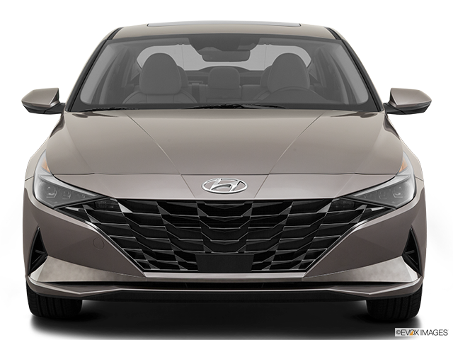 2022 Hyundai Elantra | Low/wide front