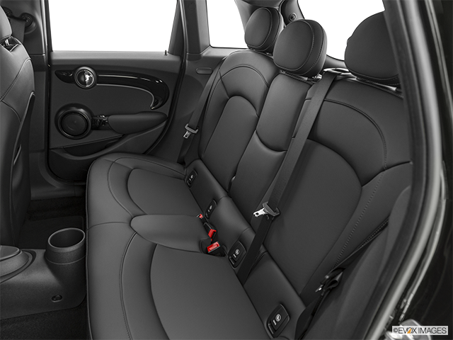 2024 MINI 5 Door | Rear seats from Drivers Side