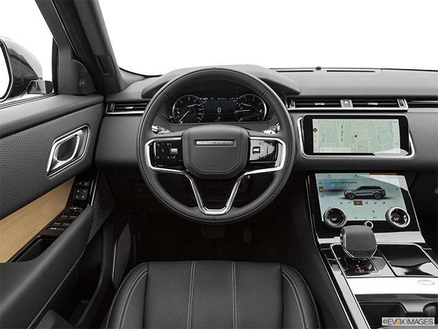 2024 Land Rover Range Rover Velar | Steering wheel/Center Console
