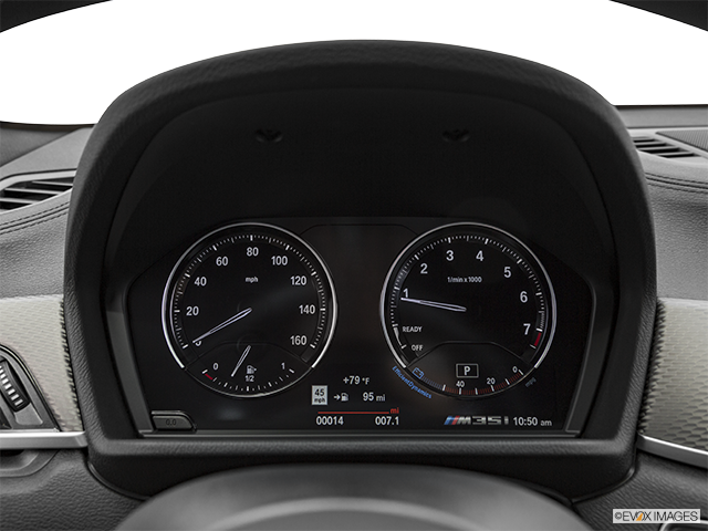 2024 BMW X2 | Speedometer/tachometer
