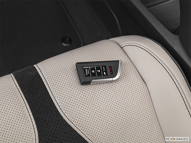 2022 Acura RDX | Key fob on driver’s seat