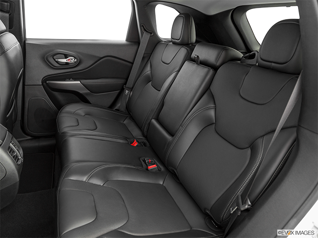 2021 Jeep Cherokee | Rear seats from Drivers Side