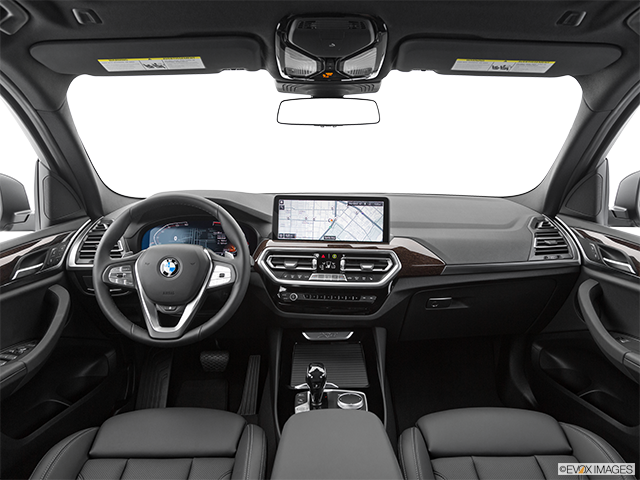 2022 BMW X3 | Centered wide dash shot