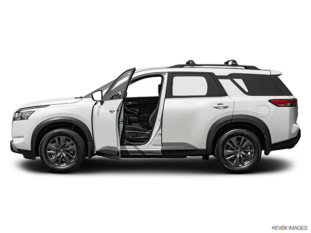 2023 Nissan Pathfinder | Driver's side profile with drivers side door open
