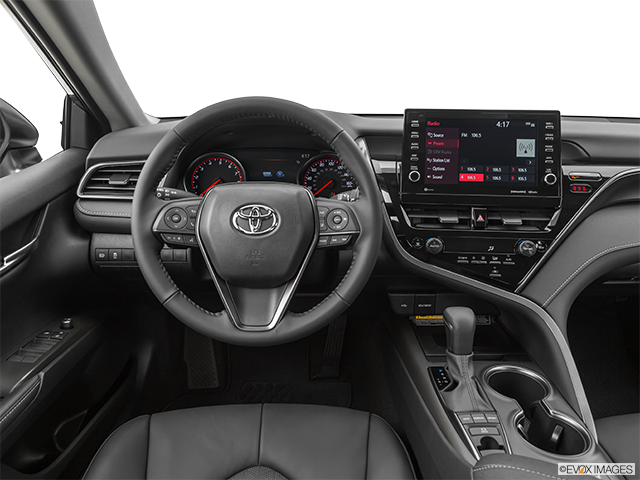 2022 Toyota Camry | Steering wheel/Center Console