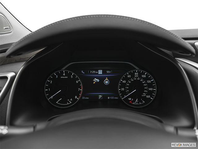 2022 Nissan Murano | Speedometer/tachometer