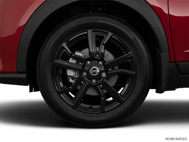 2022 Nissan Kicks | Front Drivers side wheel at profile