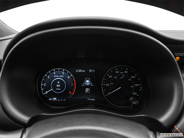 2022 Nissan Kicks | Speedometer/tachometer