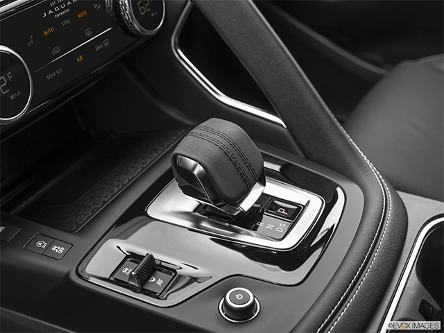 2021 Jaguar E-Pace | Gear shifter/center console