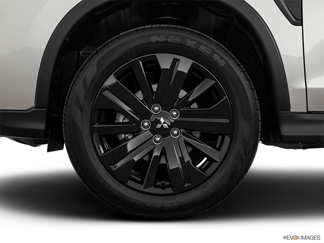 2024 Mitsubishi RVR | Front Drivers side wheel at profile