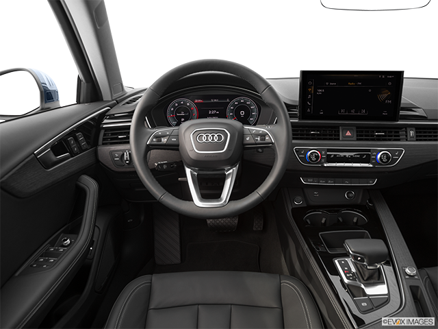 2021 Audi A4 | Steering wheel/Center Console