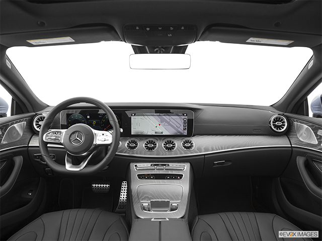 2022 Mercedes-Benz CLS | Centered wide dash shot