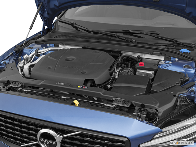 2022 Volvo V60 | Engine
