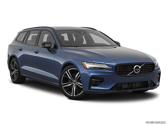 2022 Volvo V60 | Front passenger 3/4 w/ wheels turned