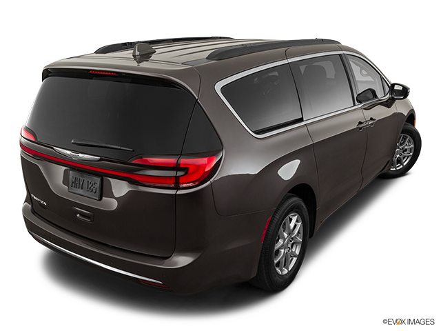 2024 Chrysler Pacifica | Rear 3/4 angle view
