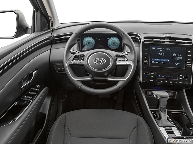 2022 Hyundai Tucson | Steering wheel/Center Console