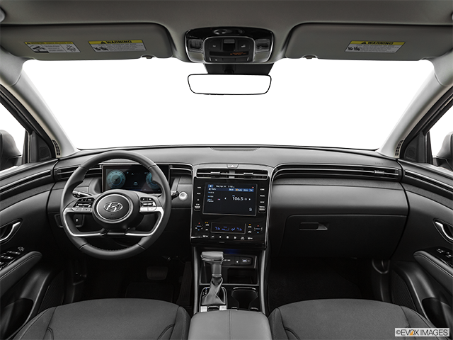 2024 Hyundai Tucson | Centered wide dash shot