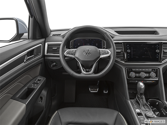 2023 Volkswagen Atlas Cross Sport | Steering wheel/Center Console