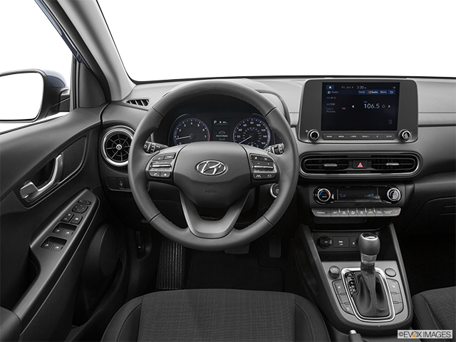 2022 Hyundai Kona | Steering wheel/Center Console