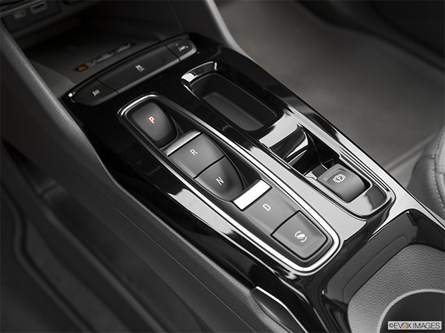 2022 Chevrolet Bolt EUV | Gear shifter/center console