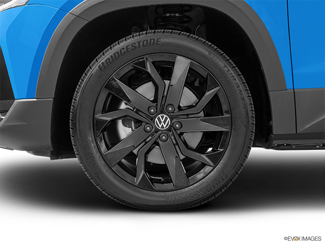 2022 Volkswagen Taos | Front Drivers side wheel at profile