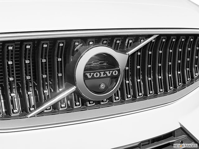 2022 Volvo V60 Cross Country | Rear manufacturer badge/emblem