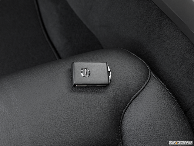 2025 Volvo V60 Cross Country | Key fob on driver’s seat
