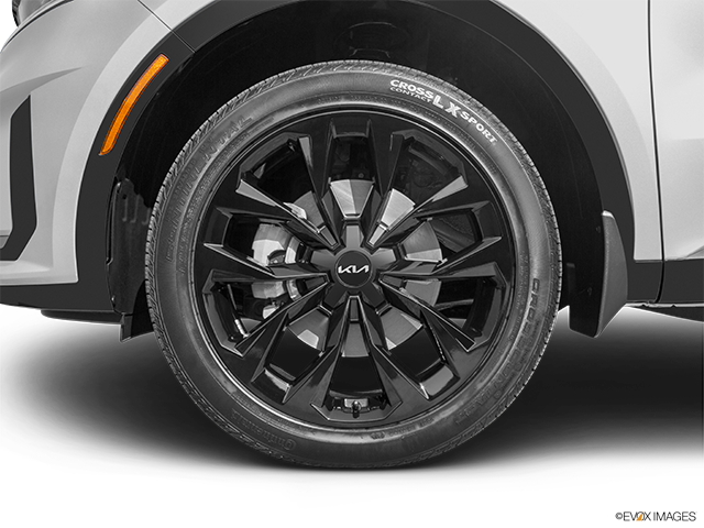 2022 Kia Sorento | Front Drivers side wheel at profile