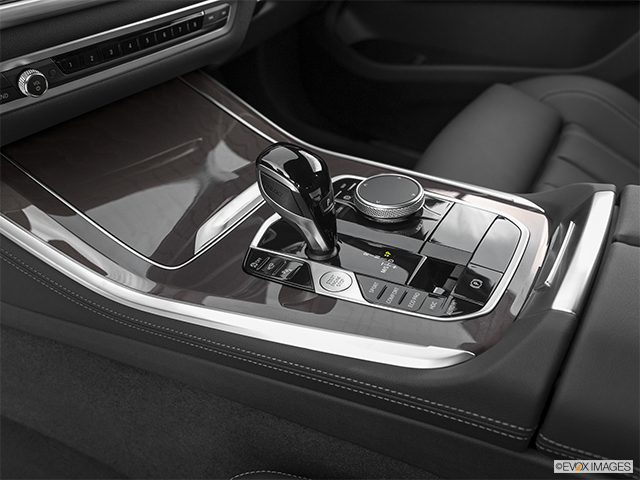 2024 BMW X5 | Gear shifter/center console