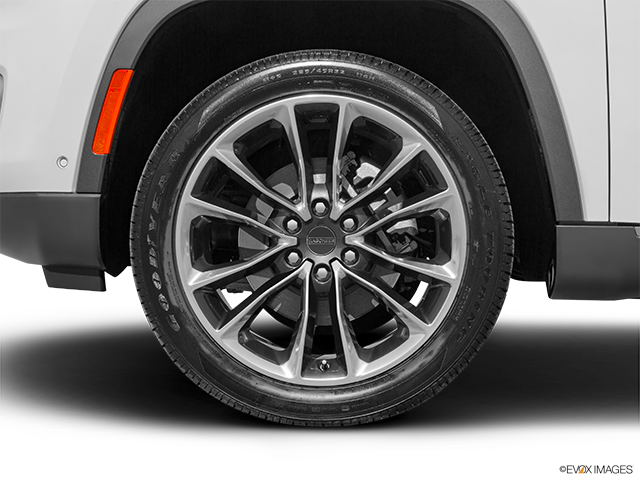 2024 Jeep Wagoneer | Front Drivers side wheel at profile