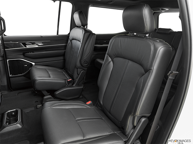 2022 Jeep Wagoneer | Rear seats from Drivers Side