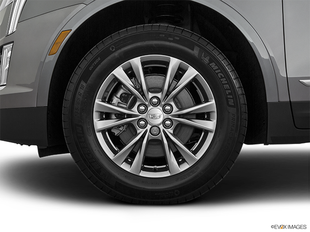2022 Cadillac XT5 | Front Drivers side wheel at profile