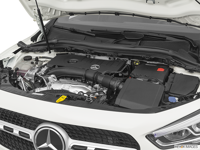 2022 Mercedes-Benz GLA | Engine