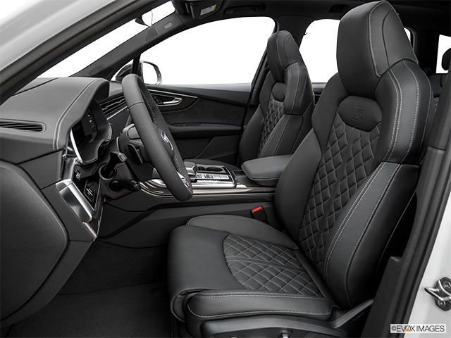 2022 Audi SQ7 | Front seats from Drivers Side