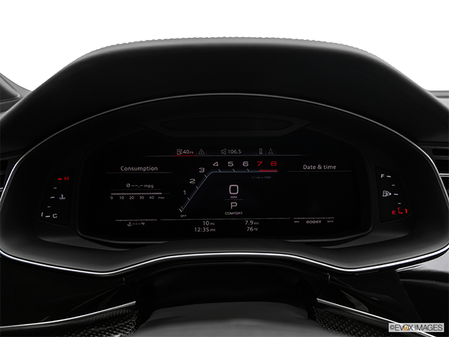2022 Audi SQ7 | Speedometer/tachometer