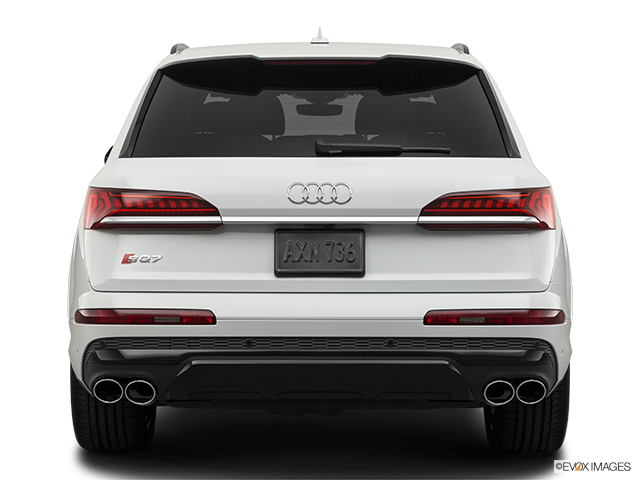 2022 Audi SQ7 | Low/wide rear